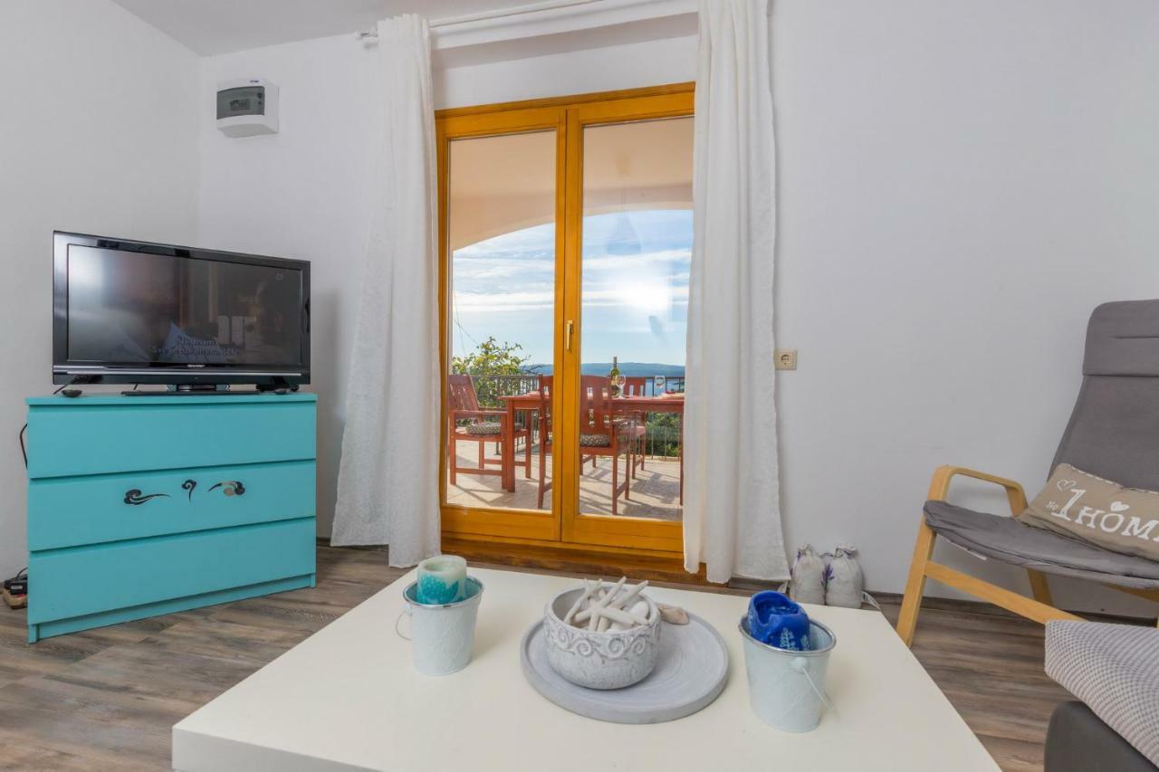 Apartments Maris Crikvenica Buitenkant foto